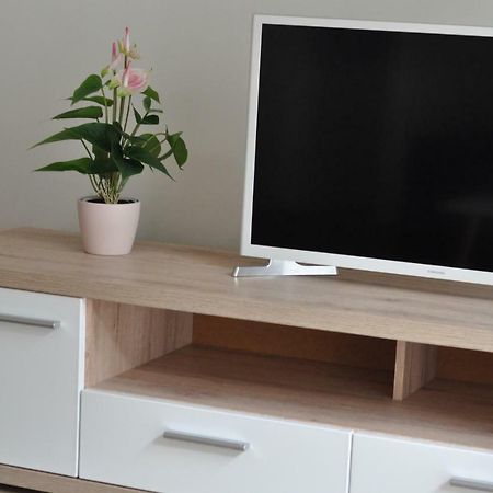 Central Family-Friendly Apt In Wien Exteriör bild