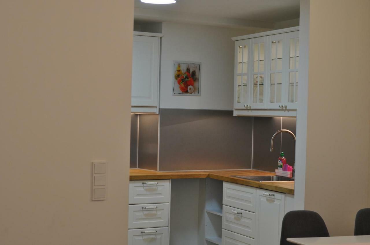 Central Family-Friendly Apt In Wien Exteriör bild